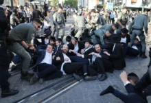 Photo of Протест на ултраортодоксните Евреи против задолжителната воена служба во Израел