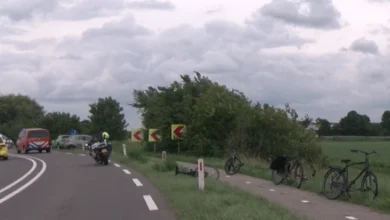 Photo of Четворица загинати во сообраќајка во Холандија, возило удрило во група ученици на велосипеди