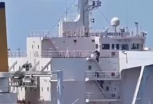 Photo of Видео: Француската морнарица врши инспекција на руски танкер во близина на Сицилија