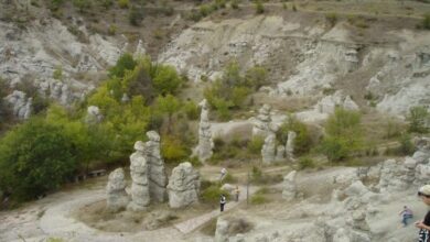 Photo of Добивка од само 1.000 денари пријавиле од Здружението Извор кое го ,,узурпирало” локалитетот ,,Камени кукли” во Кратово