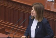Photo of Лукаревска до Јаневска: Колку наставници ќе бидат технолошки вишок со оптимизацијата во образованието?