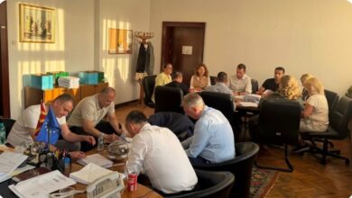Photo of Филипче објави фотографија вечерва од Собрание, 14 пратеници напишале 10 илјади амандмани за блокирање на Изборниот законик