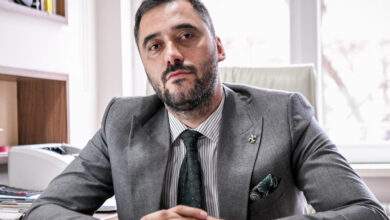 Photo of „Битолската полиција уапсила шест деца кои ја завршиле нивната работа“ – Јанаки Митровски бара слобода за битолчаните
