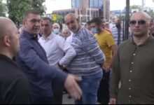 Photo of Левица: „Ќе одговара секој, па макар и роден брат“ – освен ако е од обезбедувањето на Мицкоски