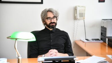 Photo of Апасиев до Трипуновски: Вие сте министер на шумската и кванташката мафија