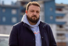 Photo of  Фала ви што истуравте кофи со го**а, сето тоа ќе влезе во филмот, порача Слаткар кој најави спектакл на 2 август во Охрид