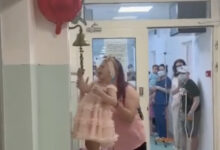 Photo of Победничкото ѕвонче повторно заѕвони на Детска клиника: Малата Ана ја победи болеста