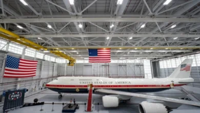 Photo of Трамп го претстави новиот претседателски авион, катарскиот Боинг 747, вели дека е модифициран по негов вкус