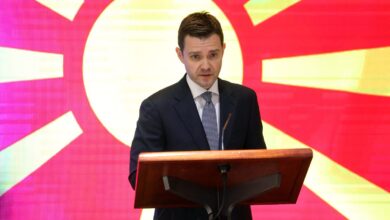 Photo of Муцунски му одговори на Османи: Политичар кој ја загуби довербата и во сопственото маало е последниот што треба да дели лекции