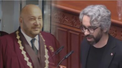 Photo of Апасиев до претседателот на Уставниот суд: „Не ви е голема биографијата, туку стомакот“