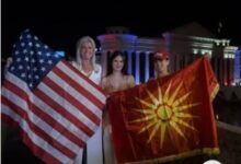 Photo of Свештеник читал молитва за Трамп и Америка во црква во центарот на Скопје, на Денот на независноста на САД