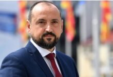 Photo of Битиќи: Ребалансот е фактура за владиниот дебакл, дефицитот руши рекорди, а власта крати од граѓаните и инвестициите