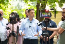 Photo of Османи до ВЛЕН: Не можете да го осудувате Милошевиќ на Фејсбук и да владеете со Стоилковиќ
