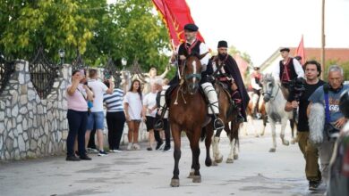 Photo of По 48. пат вечерва од Горно Лисиче тргна традиционалниот Илинденски коњички марш
