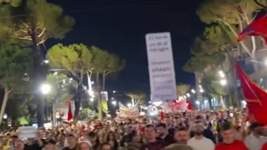 Photo of Одржан 40. антивладин протест во Тирана, демонстрантите револтирани и за издвоените 4 милиони евра за концертот на Вест, протест и пред министерството за културас