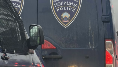 Photo of Приведен маж кој со закани изнудил пари од 18-годишна девојка во Пробиштип