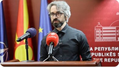 Photo of Апасиев: Филипче не знае каде тера, нека се соочи со својата политичка компромитираност