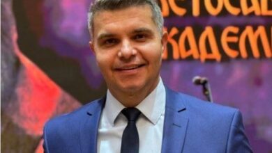 Photo of Китановиќ го избриша постот за Младиќ и се извини на Мицкоски и Владата, но тврди: Нема да клекнам пред политички линч