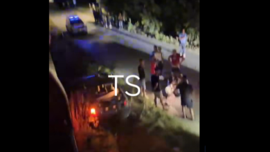 Photo of Стравична сообраќајка вечерва во Македонија – автомобил проби банкина и слета во ендек (ВИДЕО)