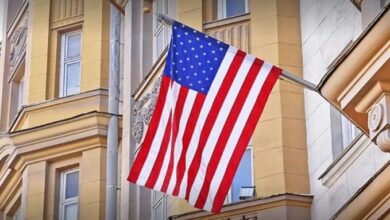 Photo of Во чест на Доли Партон, Трамп нареди да се спуштат американските знамиња на половина копје