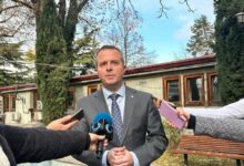 Photo of Герасимовски и ВМРО-ДПМНЕ почнаа со нова кавга: Нема исплата од 6,6 милиони денари за мобилната апликација