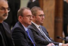 Photo of Таравари го спореди Мицкоски со Наполеон: Падот почнува кога ќе помислиш дека си непобедлив