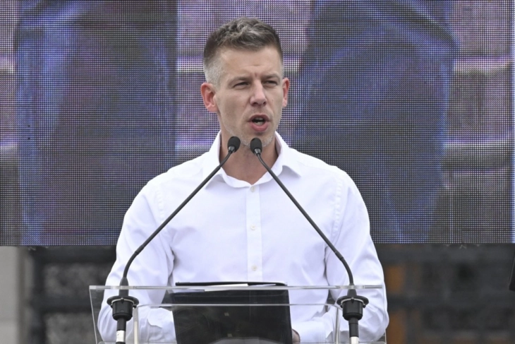 Унгарија ќе продолжи да им обезбедува заштита на Украинците на воена возраст и покрај новите правила на ЕУ