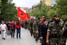 Photo of Десетици илјади луѓе се собраа во Приштина во знак на поддршка на припадниците на ОВК