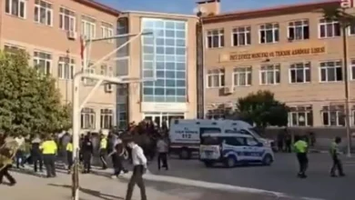 Photo of Најмалку осум повредени во пукањето пред средно училиште во Турција, осомничениот напаѓач е уапсен