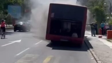 Photo of Избувнал пожар во задниот дел на автобус на ЈСП на постојка во Центар