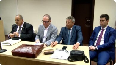 Photo of Во судница пуштен материјал од прислушувани разговори: Сопругата на судијата Ѓоко Ристов договара средба со таткото на двајца обвинети за тежок криминал