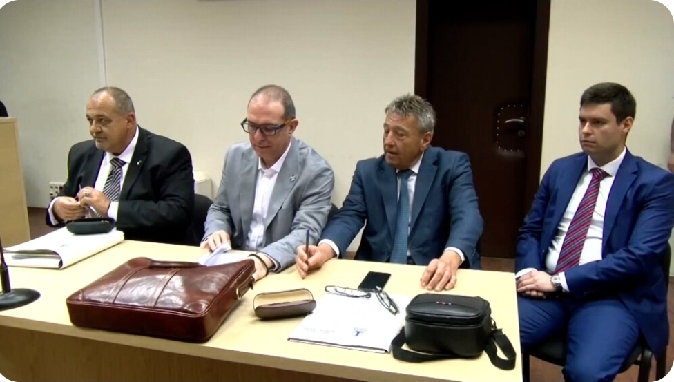 Во судница пуштен материјал од прислушувани разговори: Сопругата на судијата Ѓоко Ристов договара средба со таткото на двајца обвинети за тежок криминал