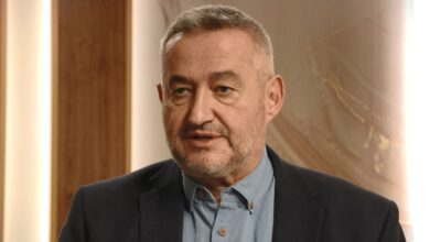 Photo of Клековски не ги смета за малтретирање промените во боледувањата: Земаат боледување, а на Инстаграм објавуваат слики од одмор