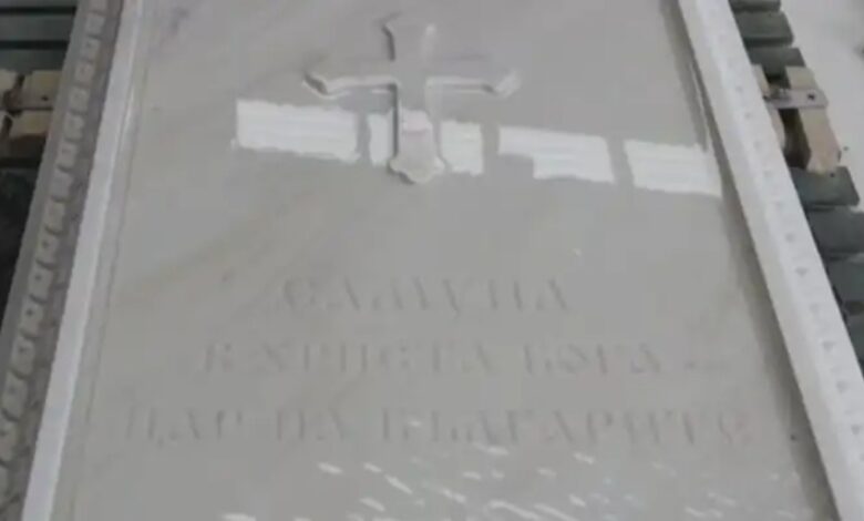 Photo of Самоил добива царски саркофаг од мермер од Северна Македонија со натпис „Самоил во Христа Бога, цар на Бугарите“