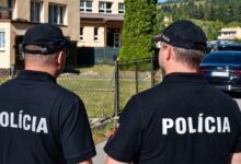 Photo of Осмоодделенец нападна со нож во словачко училиште, наставничката им подлегна на повредите