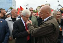 Photo of Ахмети маршираше во Приштина за поранешните лидери на ОВК: Правдата и слободата мора да одат заедно