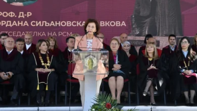Photo of Сиљановска-Давкова со порака до студентите: Верувајте во силата на критичкиот ум