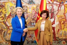 Photo of Сиљановска-Давкова по средбата со Фон дер Лaјен: Низ призма на техничката подготвеност и усогласеност со европската надворешна и безбедносна политика, заслужуваме да бидеме со земјите со најголем напредок