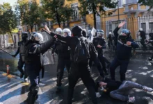 Photo of Во протестите во Тирана 272 повредени, а 12 луѓе се задржани во болница