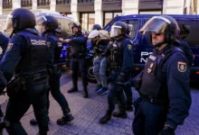 Photo of Полицијата употреби палки против наставниците кои протестираа во Мадрид