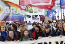 Photo of Во Виена протест на студентите и професорите поради недоволното финансирање на австриските јавни универзитети