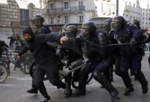 Photo of Нуњез: За време на протестите во викендот во Франција, приведени се 1.435 лица, полицискиот час е се уште на сила