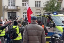 Photo of Полска: Приведен маж со нож и пиштол плашливец на протестот пред Уставниот суд