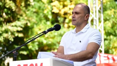 Photo of СДСМ за 11 Октомври: Антифашизмот е обврска да се живее во мир и слога, а не во закани и раздор