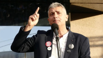 Photo of Кој е Илија Срдановиќ? Лекарот кој застана на страната на студентите и му се спротивставува на Вучиќ