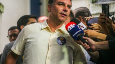 Photo of Болсонаро по бегството во САД се прогласи за „лидер на Бразил“