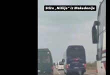 Photo of (ВИДЕО) Автобуси од Македонија тргнаа на митинг на Вучиќ во Ниш
