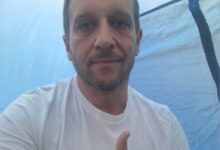 Photo of Д-р Василевски петти ден штрајкува со глад пред Медицинскиот факултет