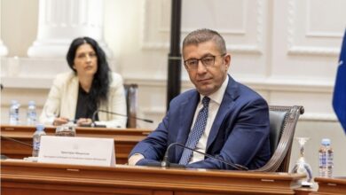 Photo of Мицкоски му честиташе на Срдановиќ за победата на изборите во Србија