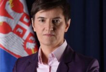 Photo of Брнабиќ тврди дека се подготвува апсење на Вучиќ